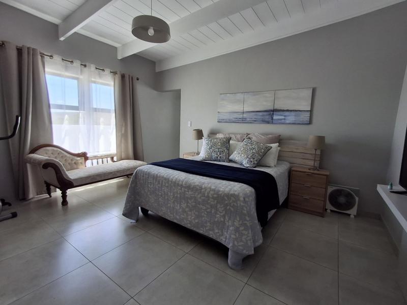 3 Bedroom Property for Sale in Britannia Bay Western Cape